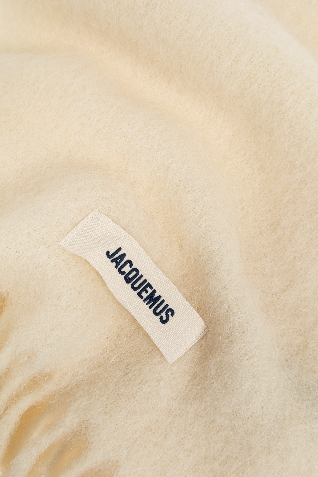 Jacquemus Scarf with logo patch | Men's | Vitkac